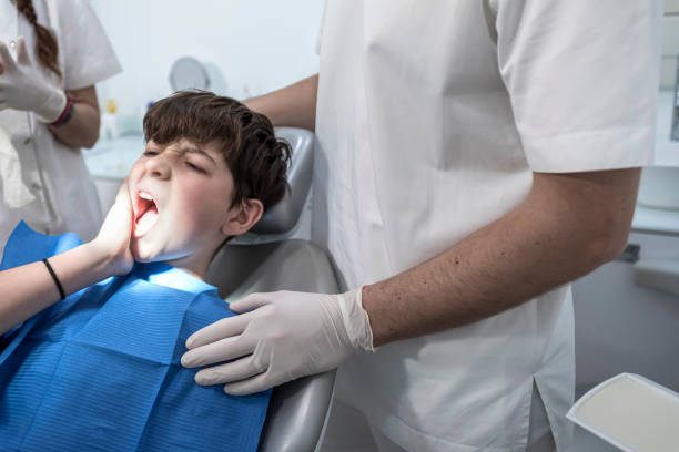 Best Weekend Emergency Dental Services in Plainville, KS